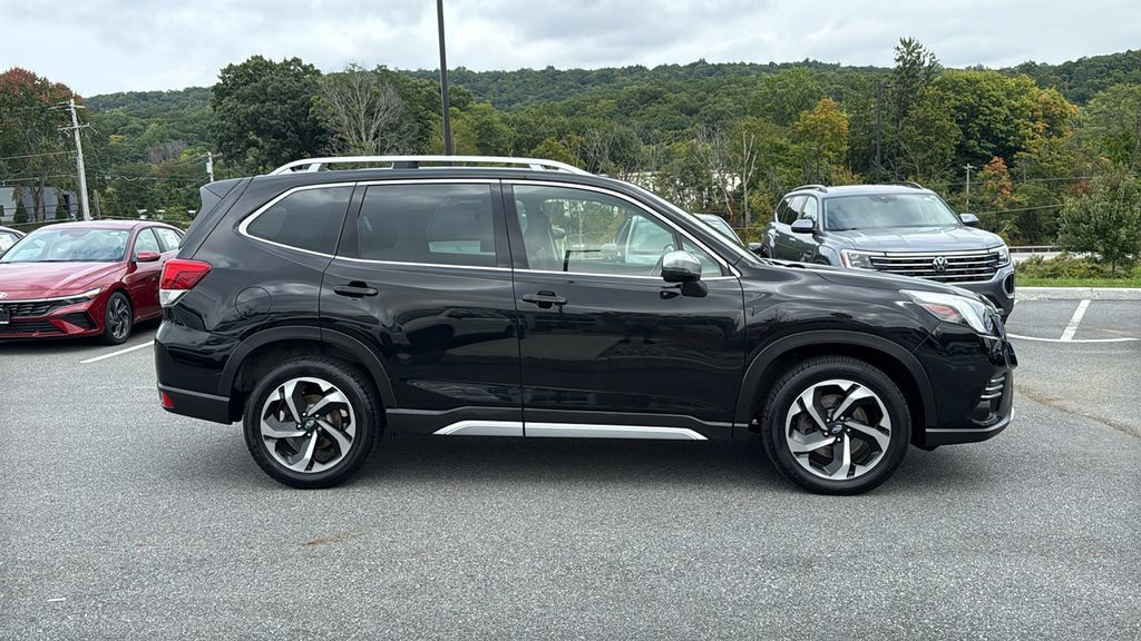 Certified 2023 Subaru Forester Touring AWD/4WD image 5