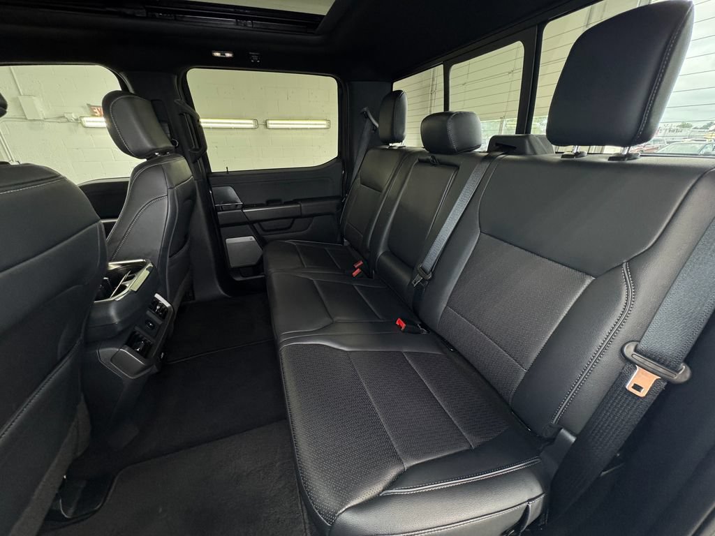 Used 2025 Ford F150 Lariat AWD/4WD image 24