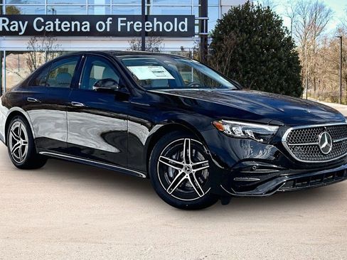New 2026 Mercedes-Benz E 450 4MATIC Sedan image 2