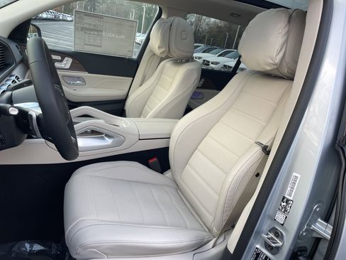 New 2026 Mercedes-Benz GLS 450 4MATIC image 21