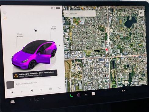 Used 2022 Tesla Model Y Performance image 7