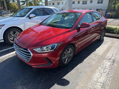 Used 2018 Hyundai Elantra SEL image 1