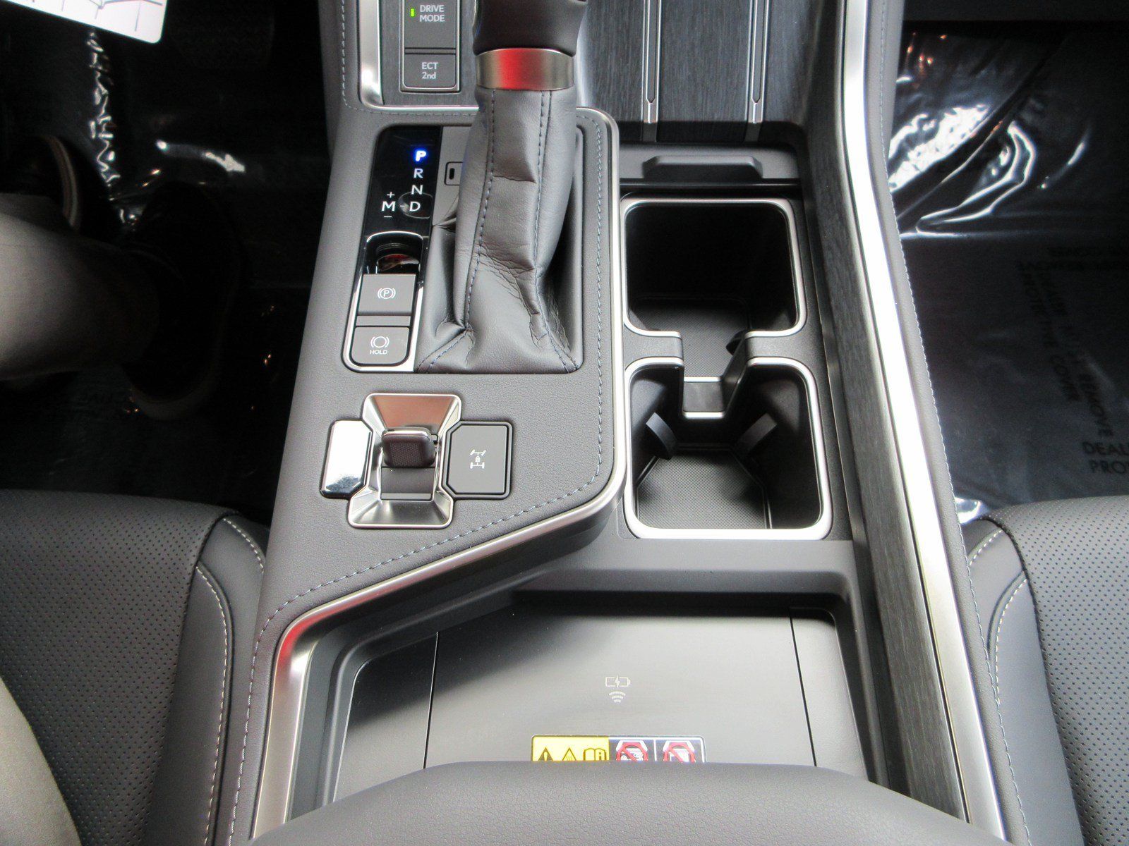 Used 2026 Lexus GX 550 w/ Cold Area Package AWD/4WD image 47