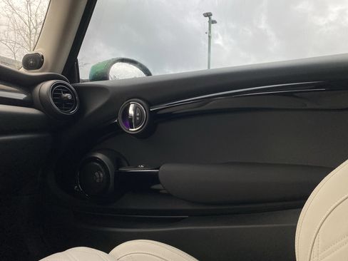 Used 2020 MINI Cooper S image 61