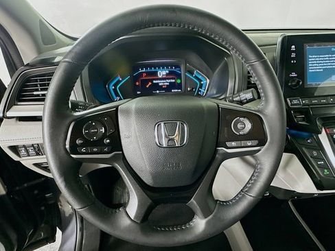 Certified 2023 Honda Odyssey Touring image 27