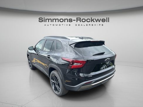 New 2026 Chevrolet Trax ACTIV w/ Driver Confidence Package FWD image 3