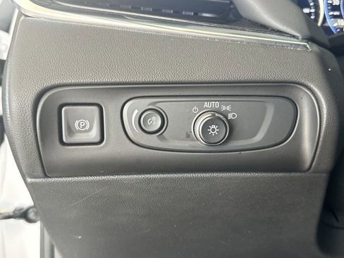 Used 2021 Buick Enclave Avenir w/ Avenir Technology Package image 20