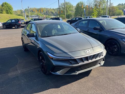 New 2026 Hyundai Elantra Sport FWD image 7