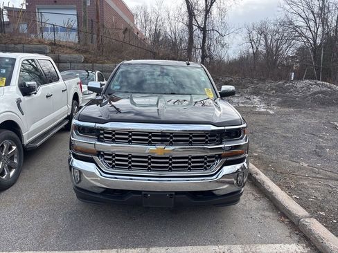 Used 2019 Chevrolet Silverado 1500 LT w/ All Star Edition image 2