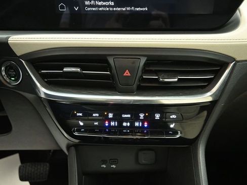 Used 2024 Buick Encore GX Avenir w/ Avenir Convenience Package image 13