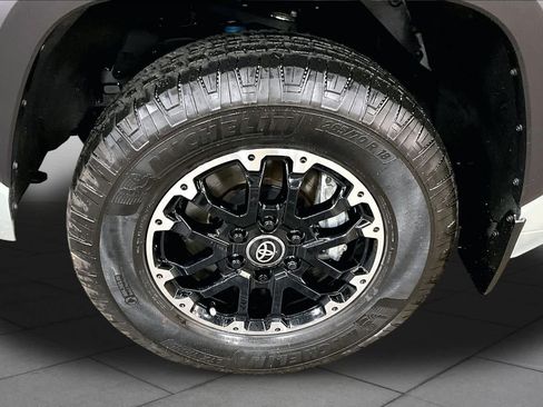 Certified 2026 Toyota Tundra SR5 w/ TRD Off-Road Package AWD/4WD image 11