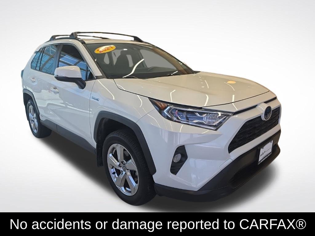 Used 2021 Toyota RAV4 XLE Premium AWD/4WD image 2