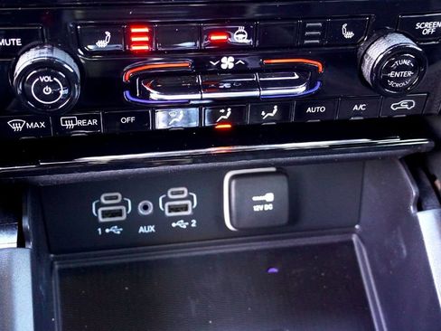 New 2025 Jeep Grand Cherokee L Altitude image 14