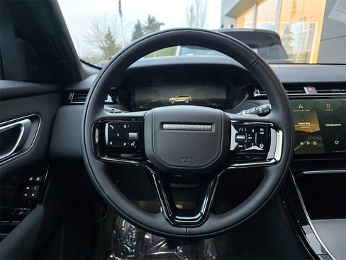 New 2025 Land Rover Range Rover Velar Dynamic SE image 10