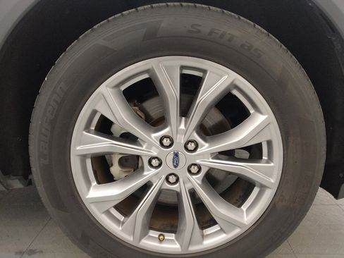 Used 2020 Ford Explorer XLT w/ Equipment Group 202A image 31