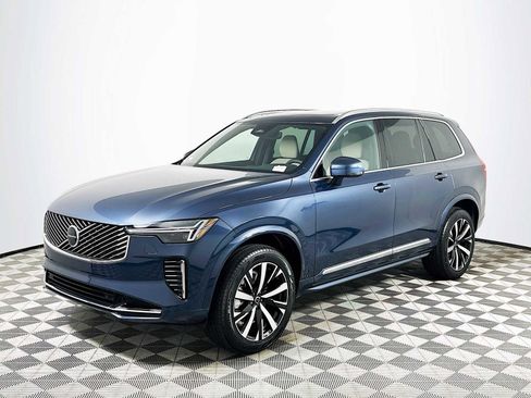 New 2026 Volvo XC90 B5 Core image 3