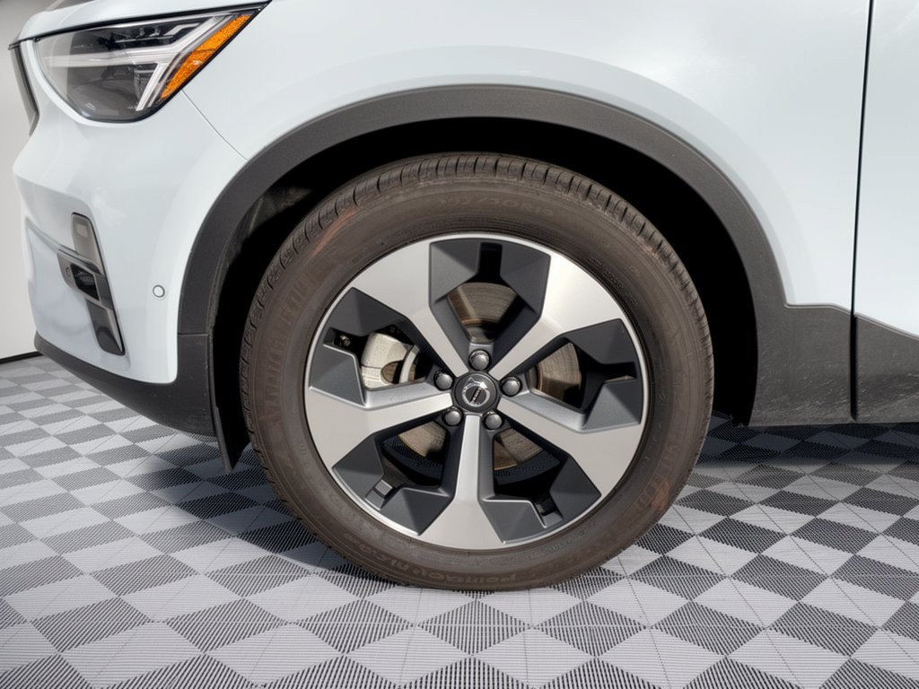 Certified 2026 Volvo XC40 B5 Plus w/ Protection Package Premier AWD/4WD image 13