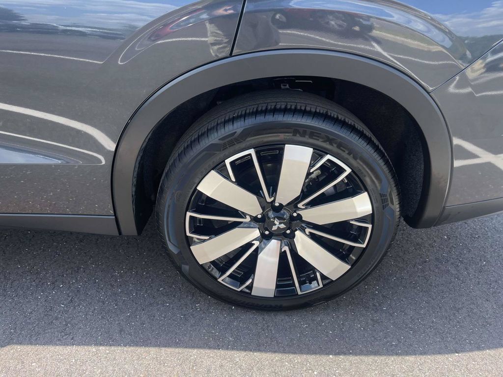 Used 2025 Mitsubishi Outlander SE AWD/4WD image 9