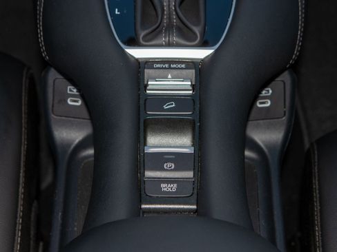 Certified 2024 Honda HR-V EX-L image 20