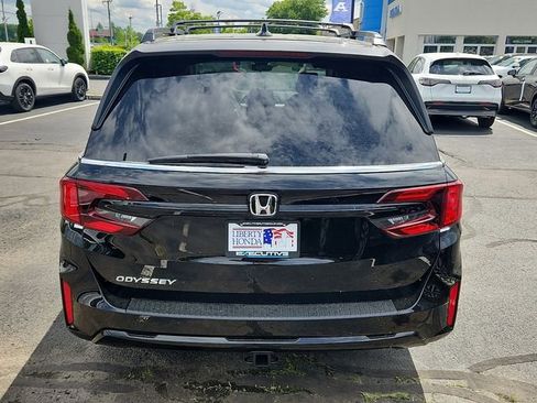 New 2026 Honda Odyssey EX-L image 5