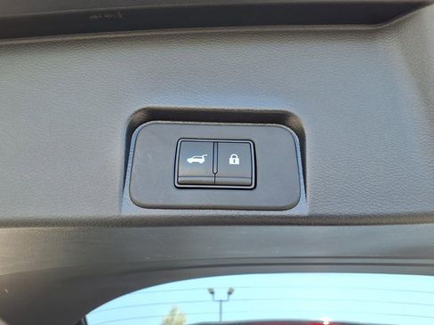 Used 2023 Nissan Rogue SL AWD/4WD image 26