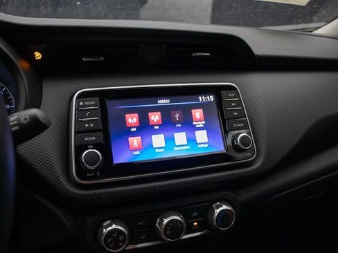 New 2025 Nissan Kicks Play S image 34