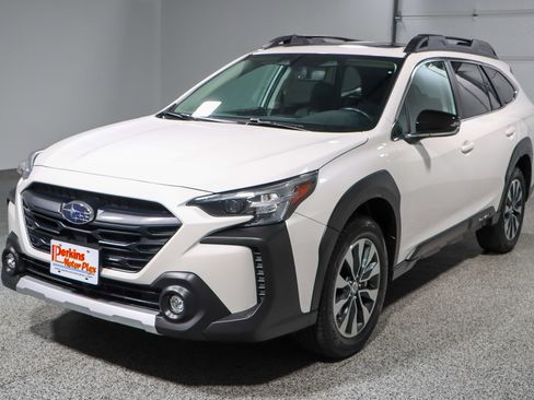 Used 2024 Subaru Outback Limited image 32