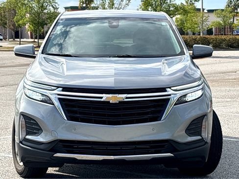 Used 2023 Chevrolet Equinox LT FWD image 2