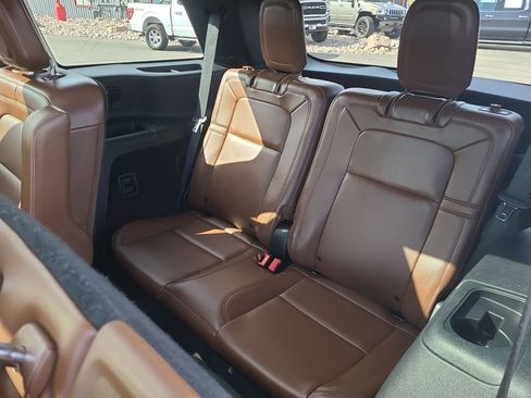 Used 2022 Lincoln Aviator Reserve w/ Equipment Group 201A AWD/4WD image 41