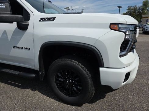 Used 2024 Chevrolet Silverado 2500 LT w/ Z71 Sport Edition AWD/4WD image 9