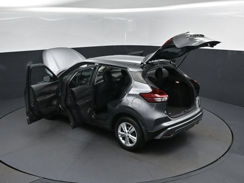 Used 2024 Nissan Kicks S FWD image 47