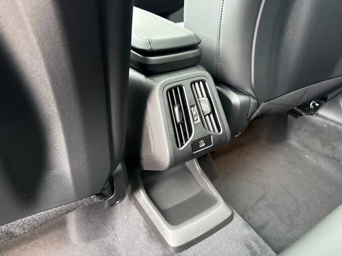 Used 2026 BMW X1 xDrive28i w/ M Sport Package AWD/4WD image 21