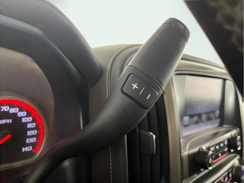 Used 2015 GMC Sierra 2500 Denali w/ Duramax Plus Package AWD/4WD image 22