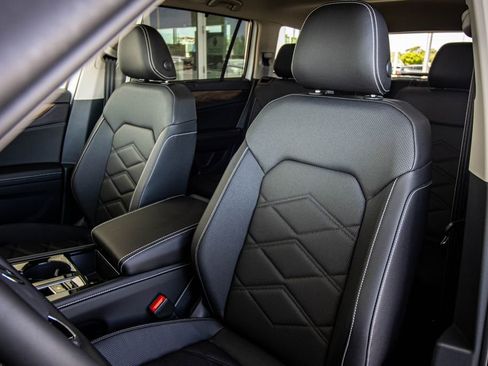 New 2026 Volkswagen Atlas SE FWD image 27