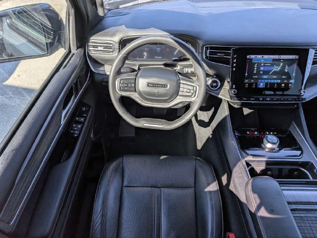Used 2024 Jeep Wagoneer L Series II w/ Flexible Seating Group RWD image 16