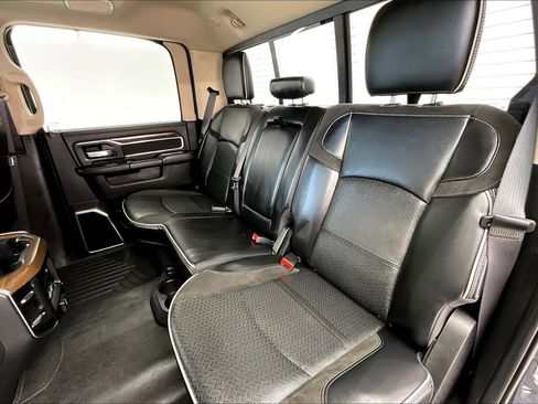 Used 2022 RAM 2500 Laramie AWD/4WD image 19