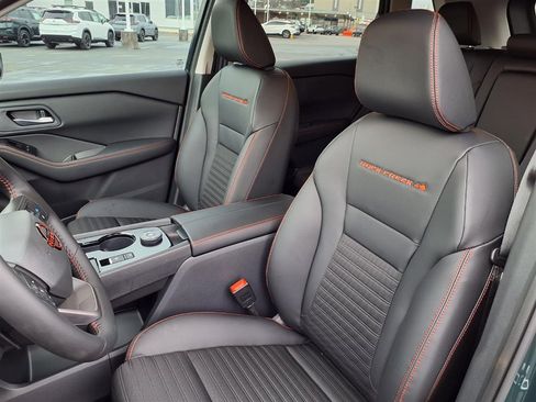 New 2026 Nissan Rogue SV AWD/4WD image 13