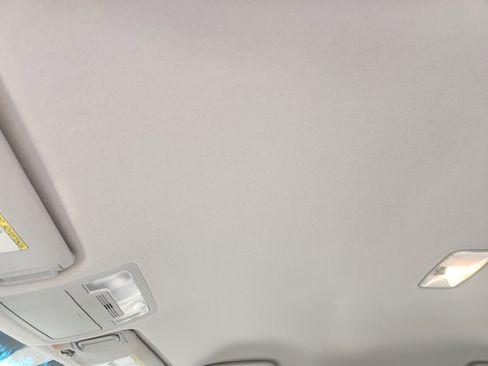Used 2012 Toyota Camry LE FWD image 25