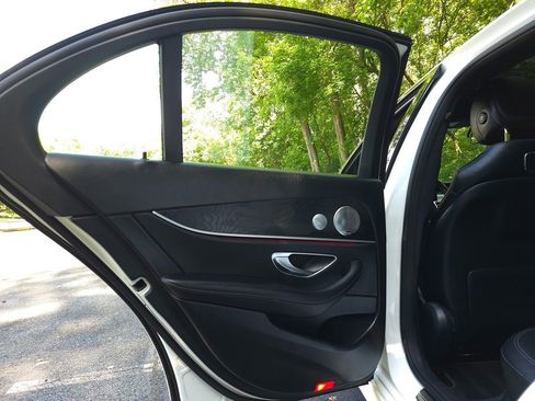 Used 2019 Mercedes-Benz E 450 4MATIC Sedan image 24