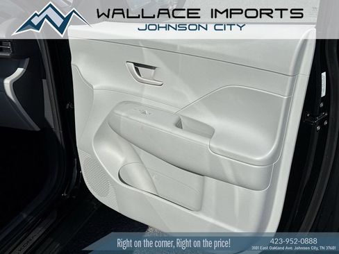 Used 2025 Hyundai Kona SEL AWD/4WD image 36