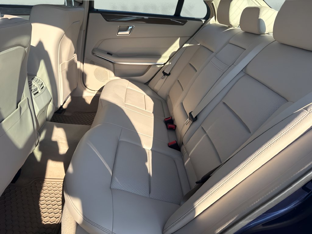 Used 2014 Mercedes-Benz E 350 4MATIC Sedan image 12