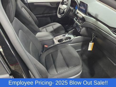 New 2025 Ford Escape Active w/ Cold Weather Package FWD image 7