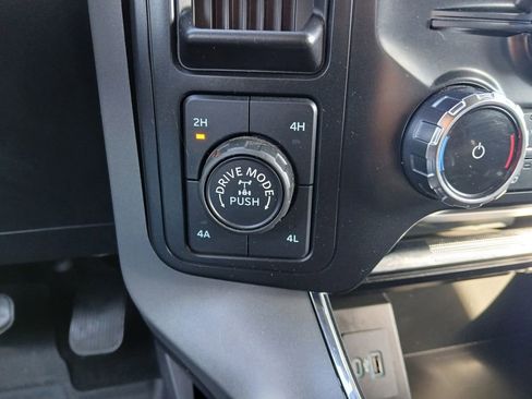 Used 2024 Ford F150 Lariat w/ FX4 Off-Road Package image 15