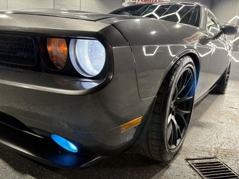 Used 2014 Dodge Challenger SXT Plus RWD image 10