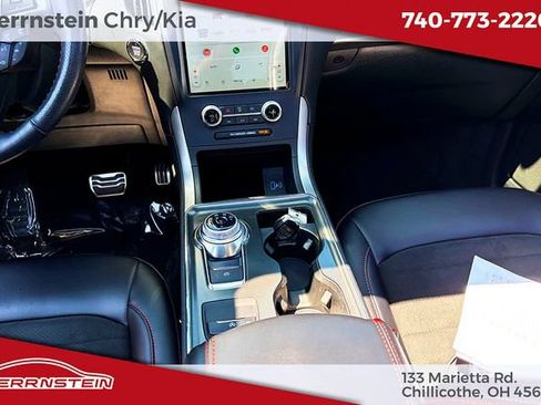 Used 2023 Ford Edge ST-Line w/ Class II Trailer Tow Package AWD/4WD image 12