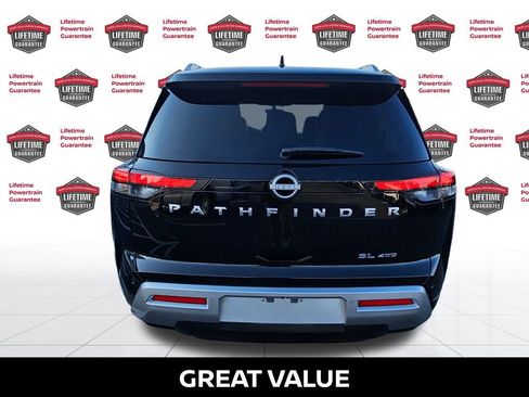 Used 2025 Nissan Pathfinder SL image 9