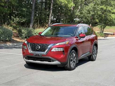 Used 2021 Nissan Rogue SV w/ Premium Package FWD image 3