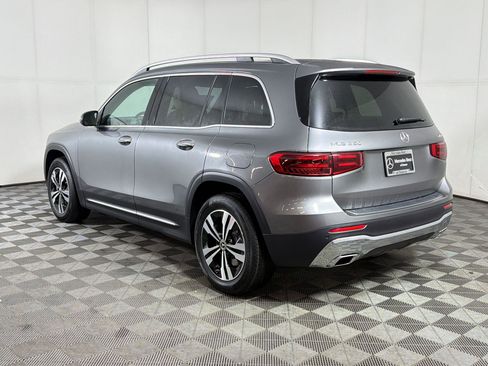 Used 2026 Mercedes-Benz GLB 250 4MATIC image 3