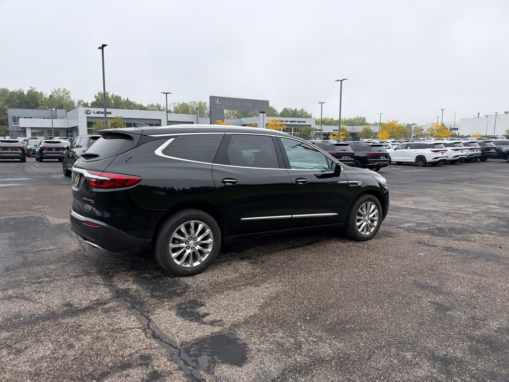Used 2018 Buick Enclave Premium w/ Experience Buick Package AWD/4WD image 29