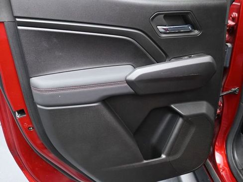 Used 2024 Chevrolet Colorado Z71 w/ Z71 Convenience Package 2 image 23